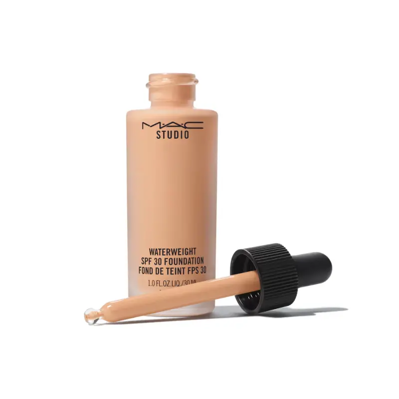 STUDIO WATERWEIGHT SPF 30